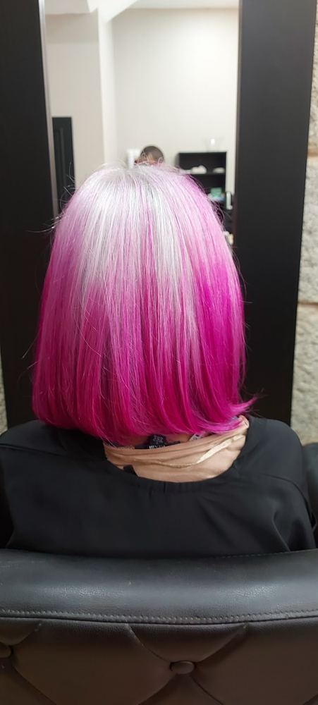 Color de fantasía en degradado rosa y blanco