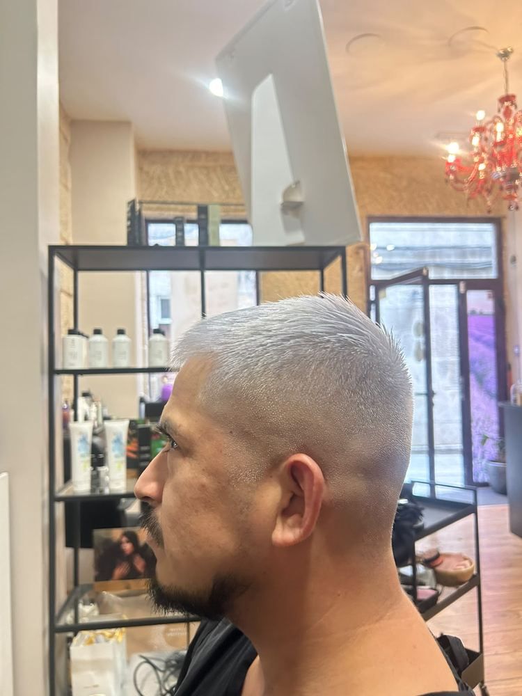 Degradado masculino visto de perfil