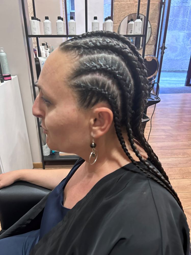 Trenzas pegadas al cuero cabelludo